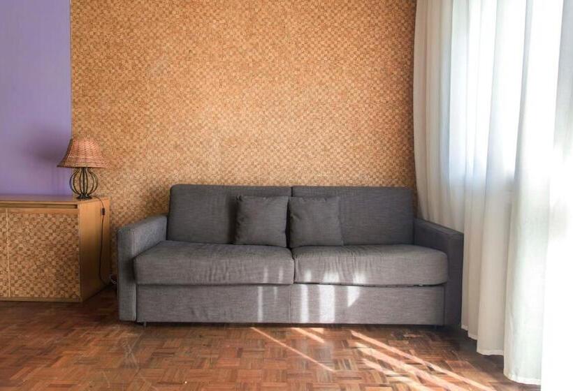 شقة غرفتين, Residence Monica