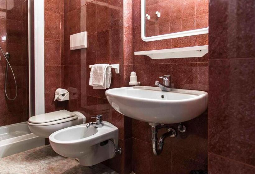 شقة دور أخير غرفة نوم واحدة, Residence Monica