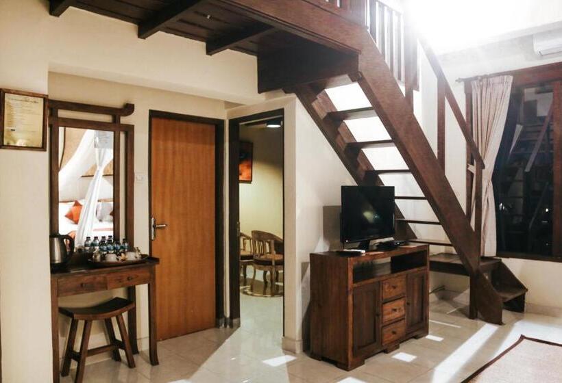 غرفة عائلية مطلّة علي حمام السباحة, Sri Aksata Ubud Resort