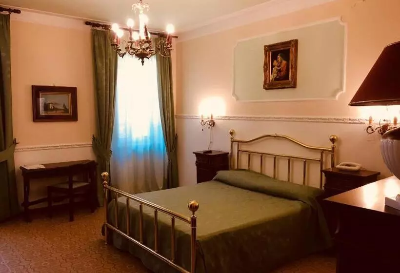 スタンダードトリプルルーム, Villa San Donino