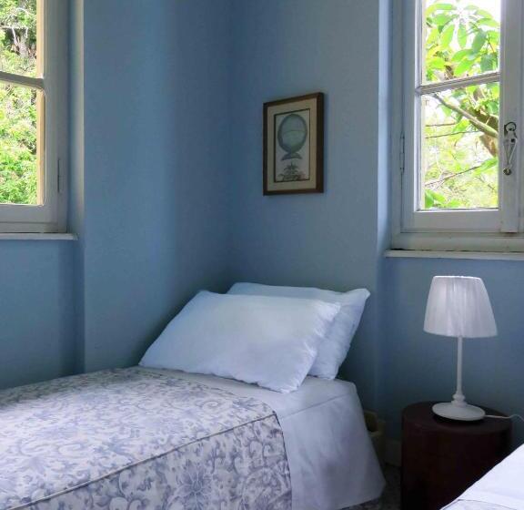 Suite with lake view, Villa Simplicitas