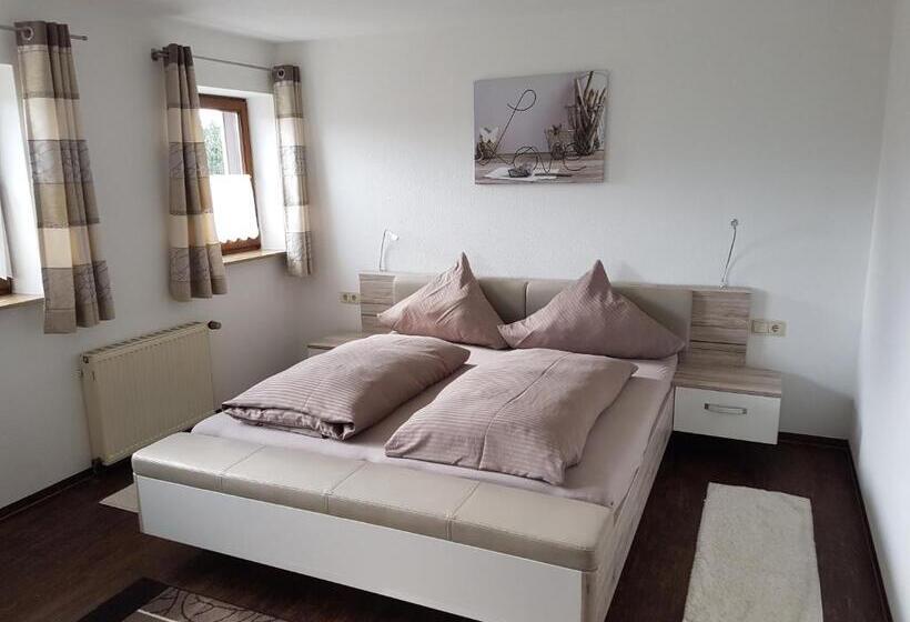 带1个卧室的带阳台的公寓, Landhotel Bartlehof