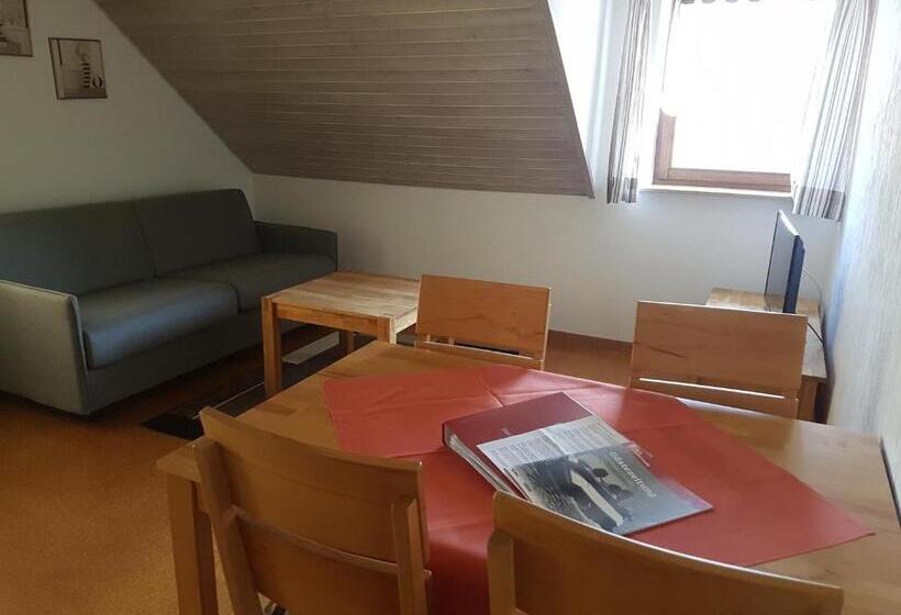 Апартаменты 1 Спальня с Балконом, Landhotel Bartlehof
