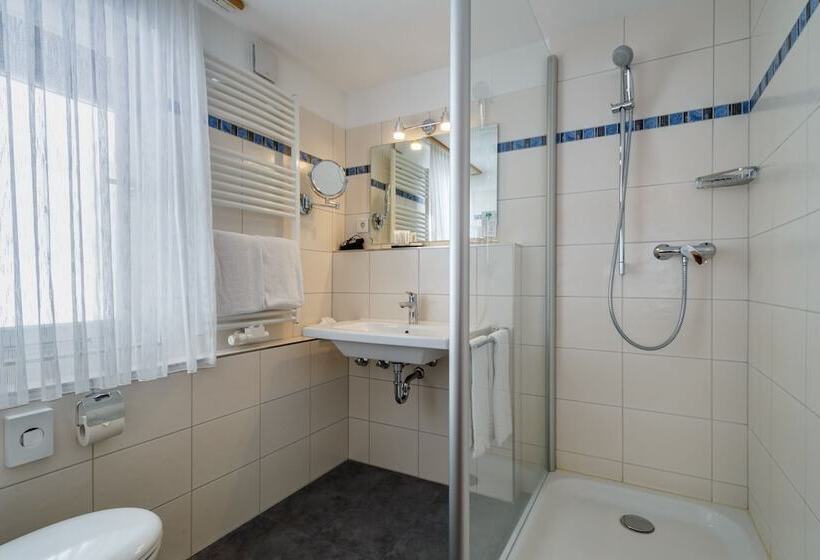 带花园景观高级房间, Landhotel Bartlehof