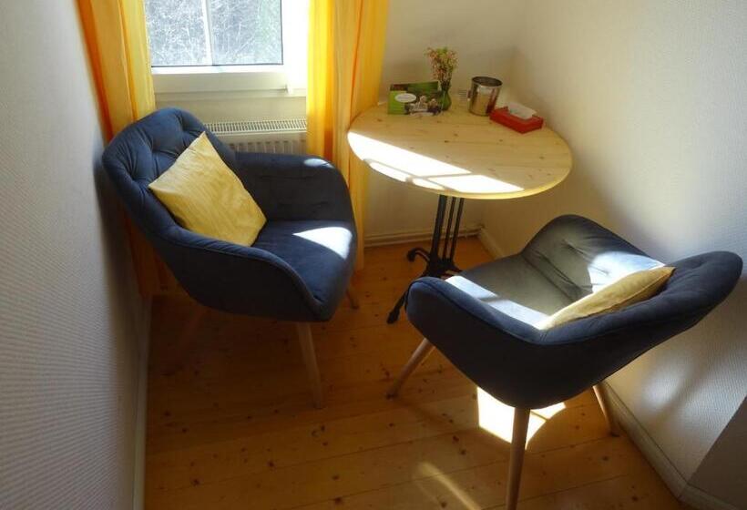 Полулюкс, Boutique Jungenwald