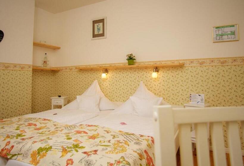 Номер Deluxe, Boutique Jungenwald