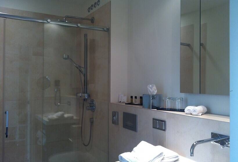 Quarto Superior Individual, Eberhards Am Wasser