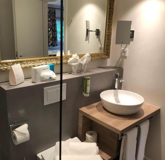 Quarto Estandar, Restaurant Der Engel, Sasbachwalden