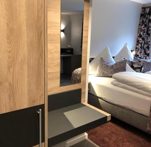 Quarto Estandar, Restaurant Der Engel, Sasbachwalden