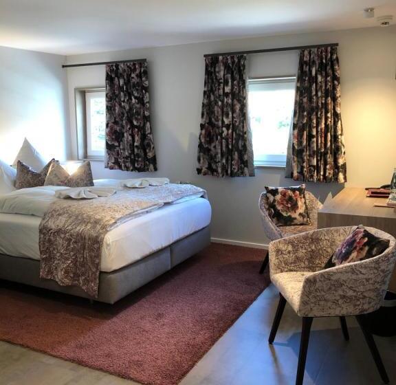 Quarto Estandar, Restaurant Der Engel, Sasbachwalden