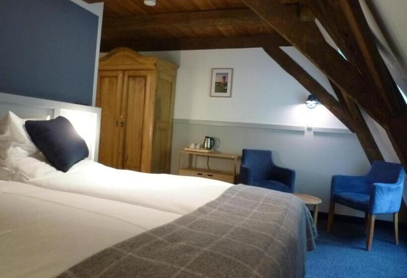 コンフォートルーム, Hohes Haus