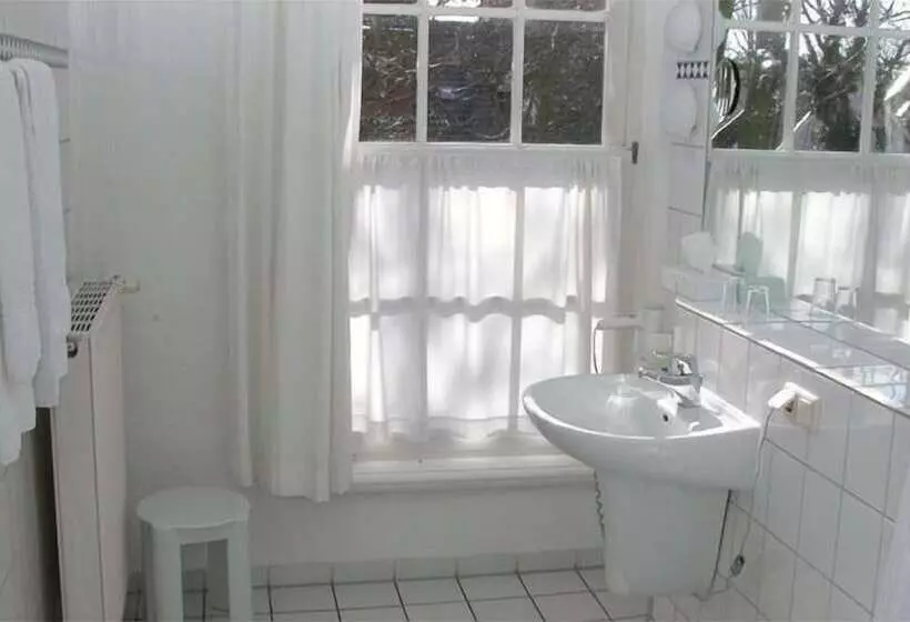 スタンダードシングルルーム, Hohes Haus