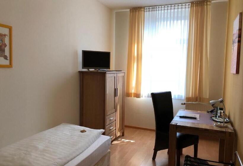 Номер Стандарт Индивидуальный, Im Kavalierhaus