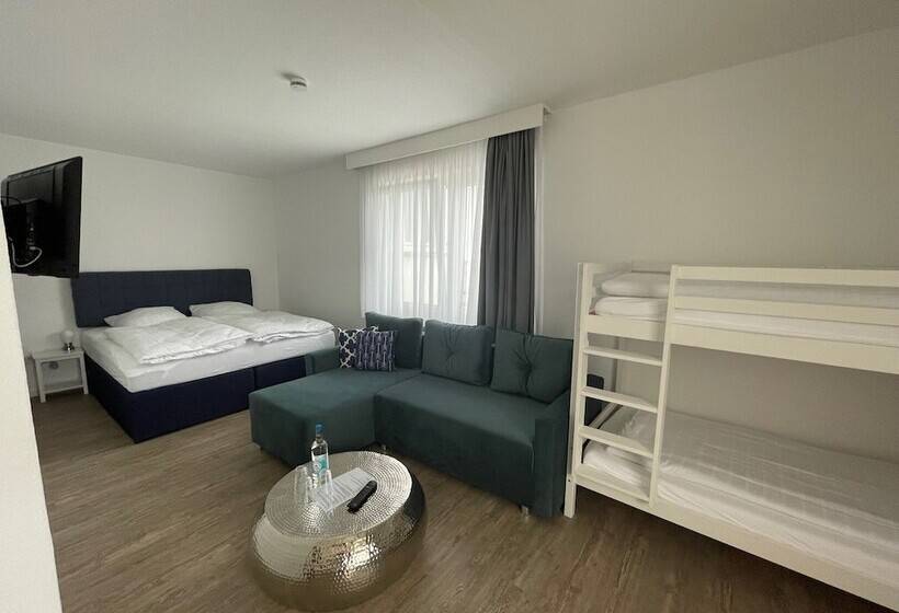 패밀리 룸, Lammerts