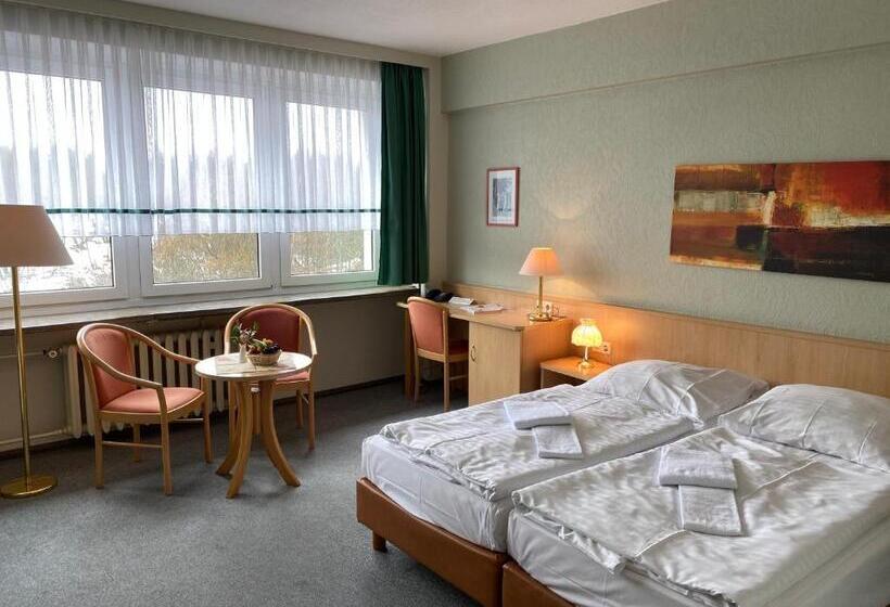 غرفة قياسية مطلة على الجبل, Lugsteinhof