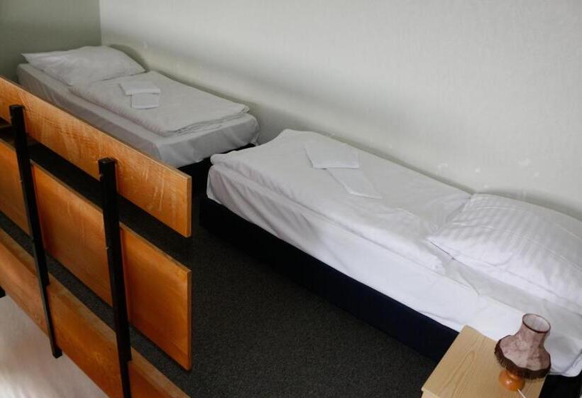 شقة غرفة واحدة, Lugsteinhof