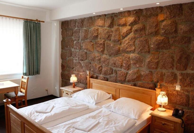 غرفة قياسية, Lugsteinhof