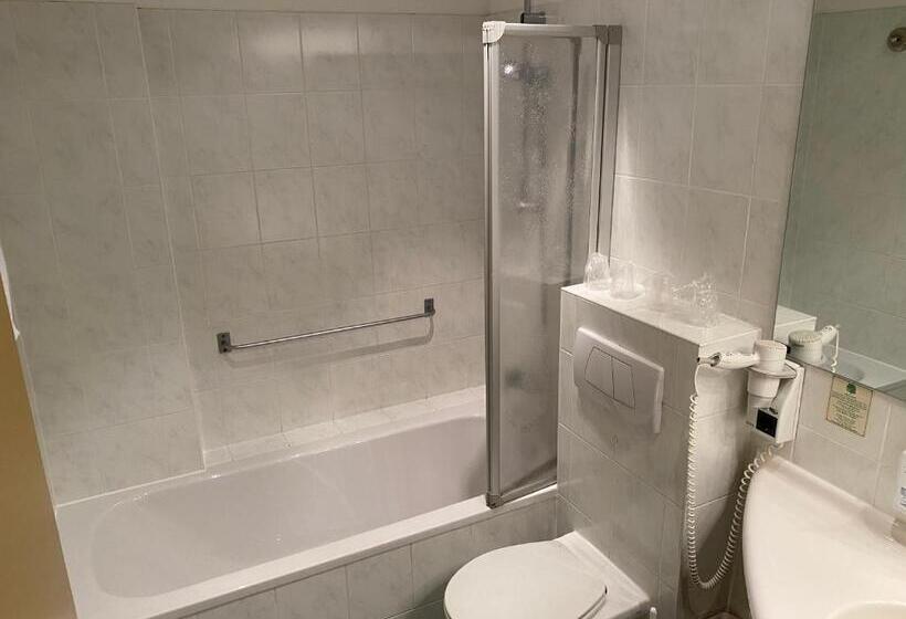 شقة غرفة واحدة, Lugsteinhof