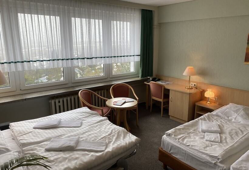 غرفة قياسية رباعية, Lugsteinhof