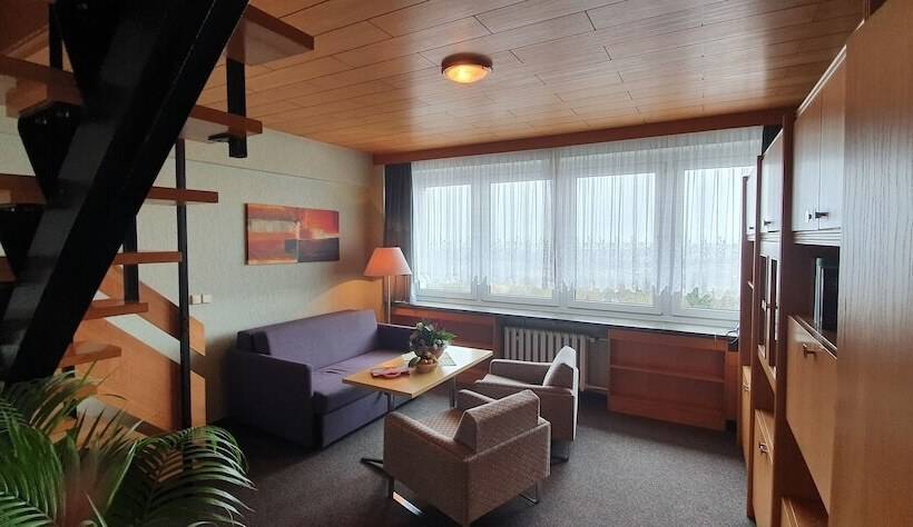 شقة غرفة واحدة, Lugsteinhof