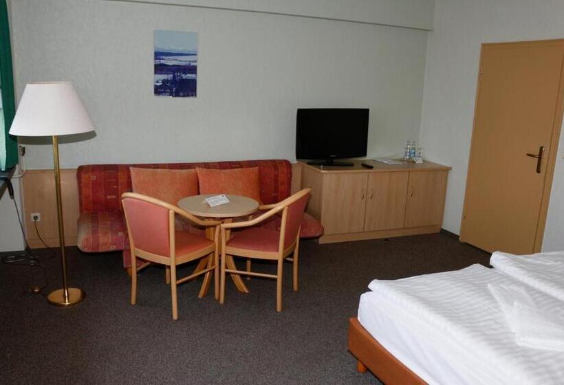 شقة غرفة واحدة, Lugsteinhof