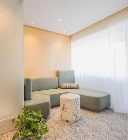 חדר סופריור, Luise