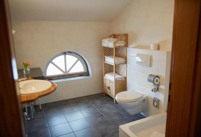 Семейный Номер, Luitpold Am See