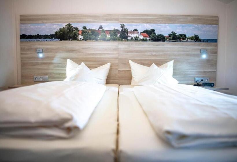 Семейный Номер, Luitpold Am See