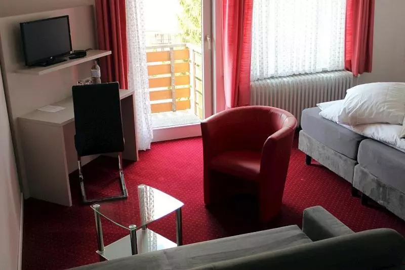 スタンダードトリプルルーム, Pension Waldhaus