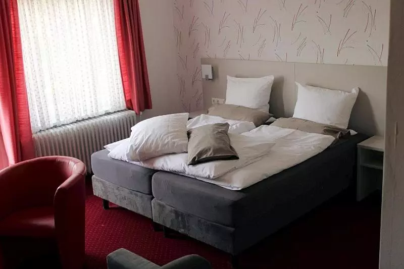 スタンダードトリプルルーム, Pension Waldhaus