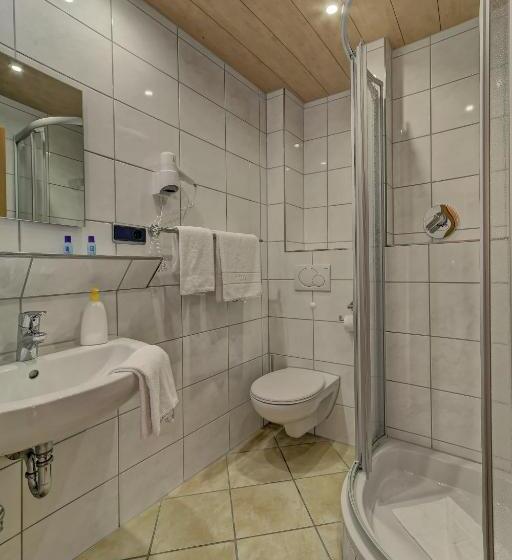 스탠다드 룸, Post