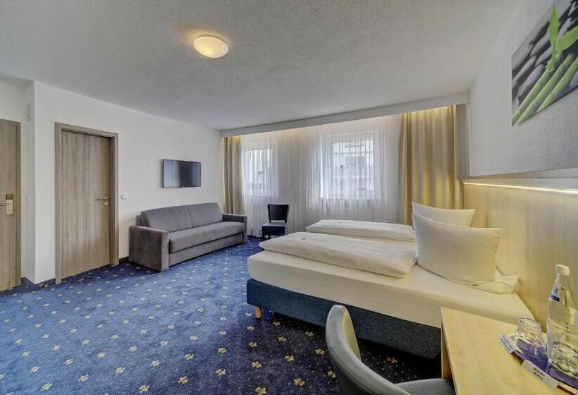 주니어 스위트, Post