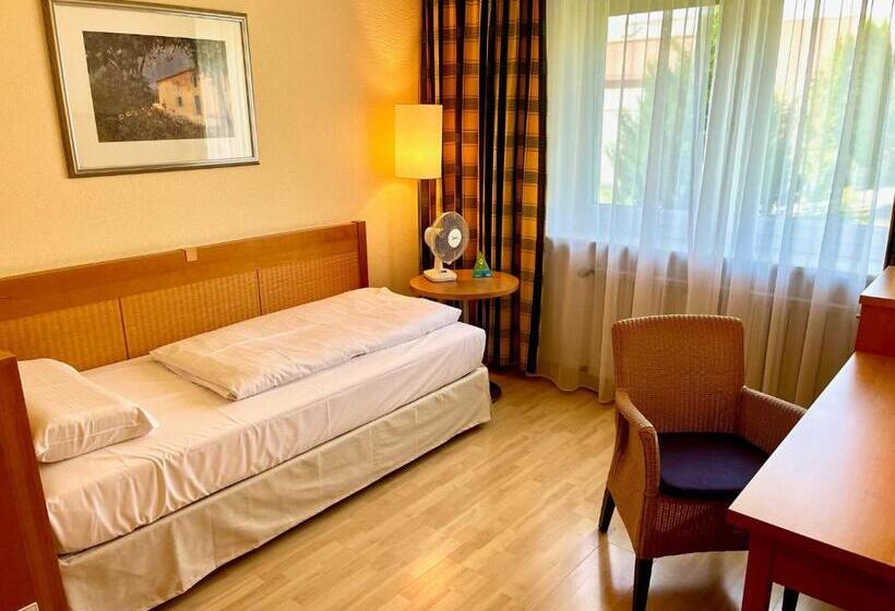 スタンダードシングルルーム, Schiller