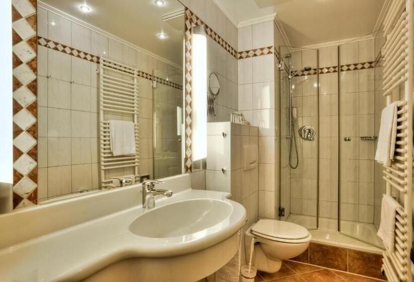 ビジネスルーム, Schiller