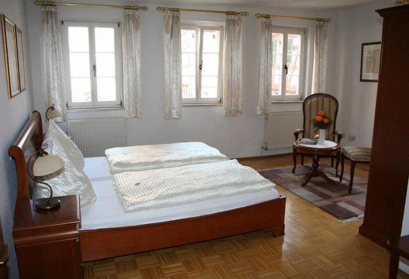 Классический Номер, Schwanen