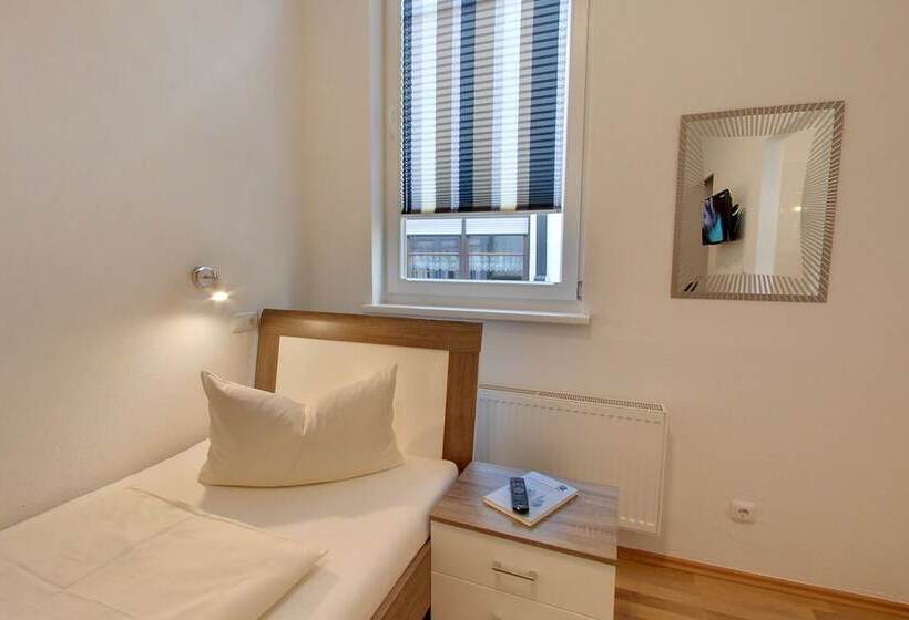 スタンダードシングルルーム, Schwanen