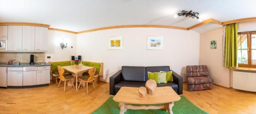 带1个卧室的带阳台的公寓, Tannenmühle