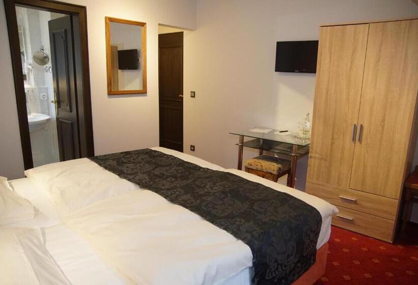 コンフォートルーム, Zur Post