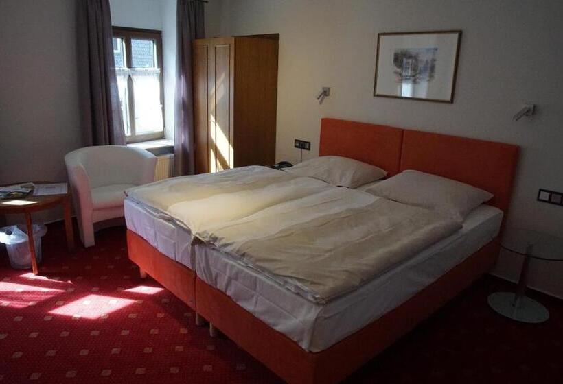 コンフォートルーム, Zur Post