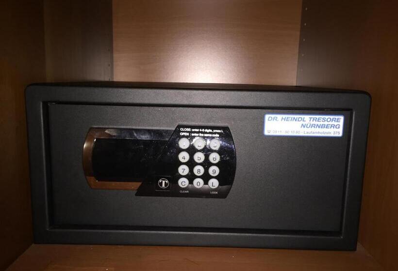 패밀리 룸, Parkhotel Zirndorf