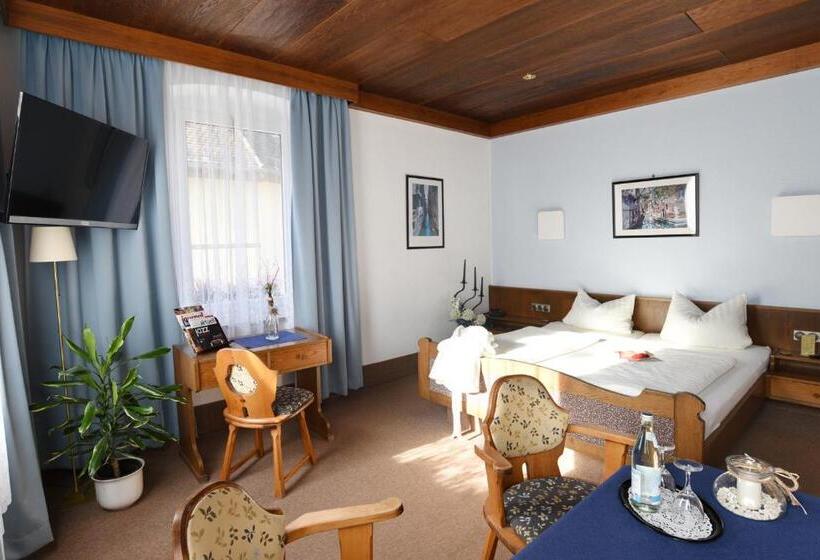 Номер Стандарт, Gasthof & Hotel Goldener Hirsch