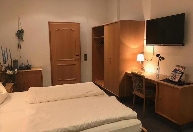 标准间, Gasthof & Hotel Goldener Hirsch