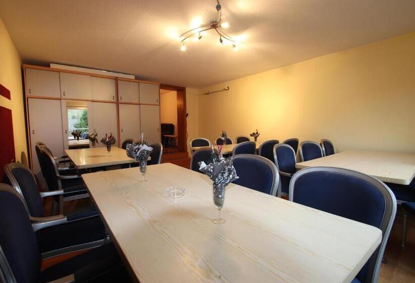 Кровать в Общей Комнате, Günstige Zimmer Im Spessart