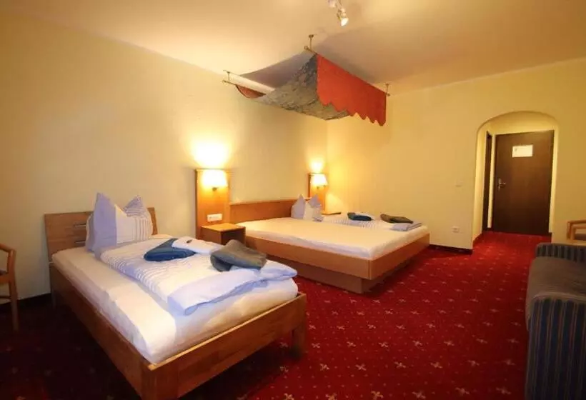 تختخواب در اتاق مشترک, Günstige Zimmer Im Spessart