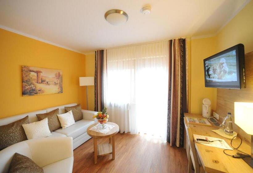 Люкс Семейный 2 Спальни, Wander Und Aktiv Hotel Rösslwirt