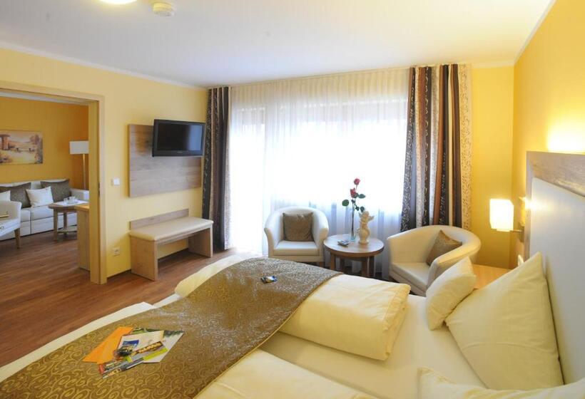 Люкс Семейный 2 Спальни, Wander Und Aktiv Hotel Rösslwirt