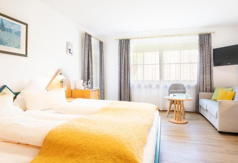 Трехместный Номер Комфорт, Wander Und Aktiv Hotel Rösslwirt