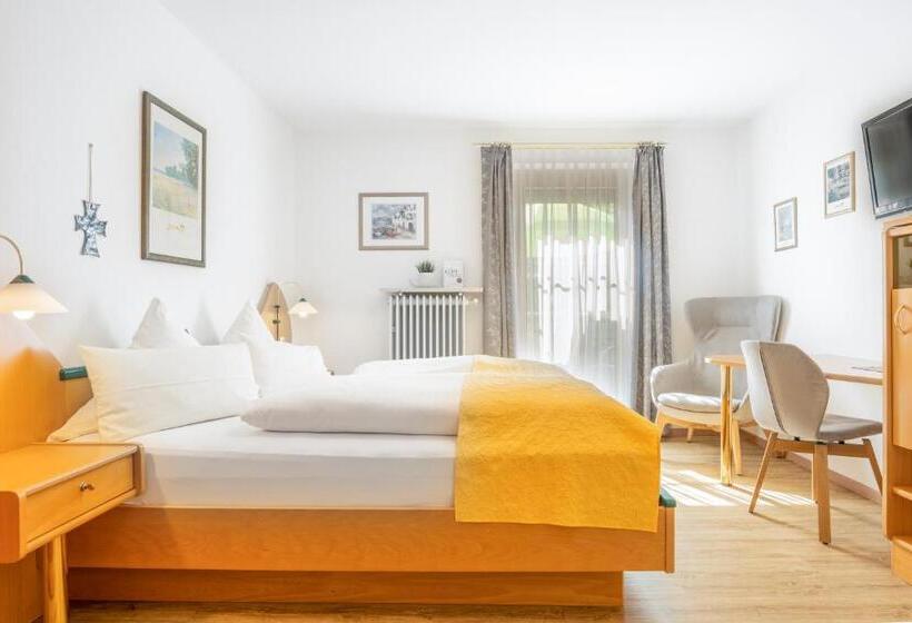 Трехместный Номер Комфорт, Wander Und Aktiv Hotel Rösslwirt