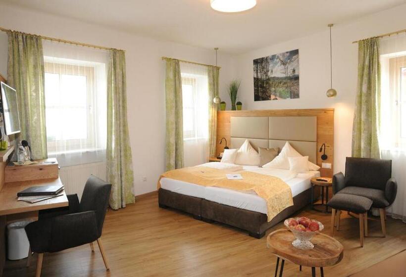 Трехместный Номер Комфорт, Wander Und Aktiv Hotel Rösslwirt