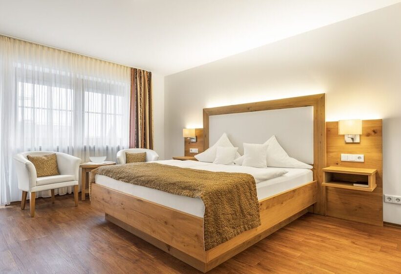 Люкс Семейный 2 Спальни, Wander Und Aktiv Hotel Rösslwirt